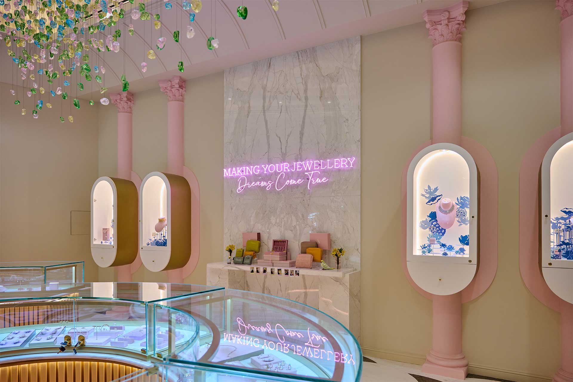 Luxurious ambiance of Klatham's Pavilion, Vendome Mall, Qatar - Image 3